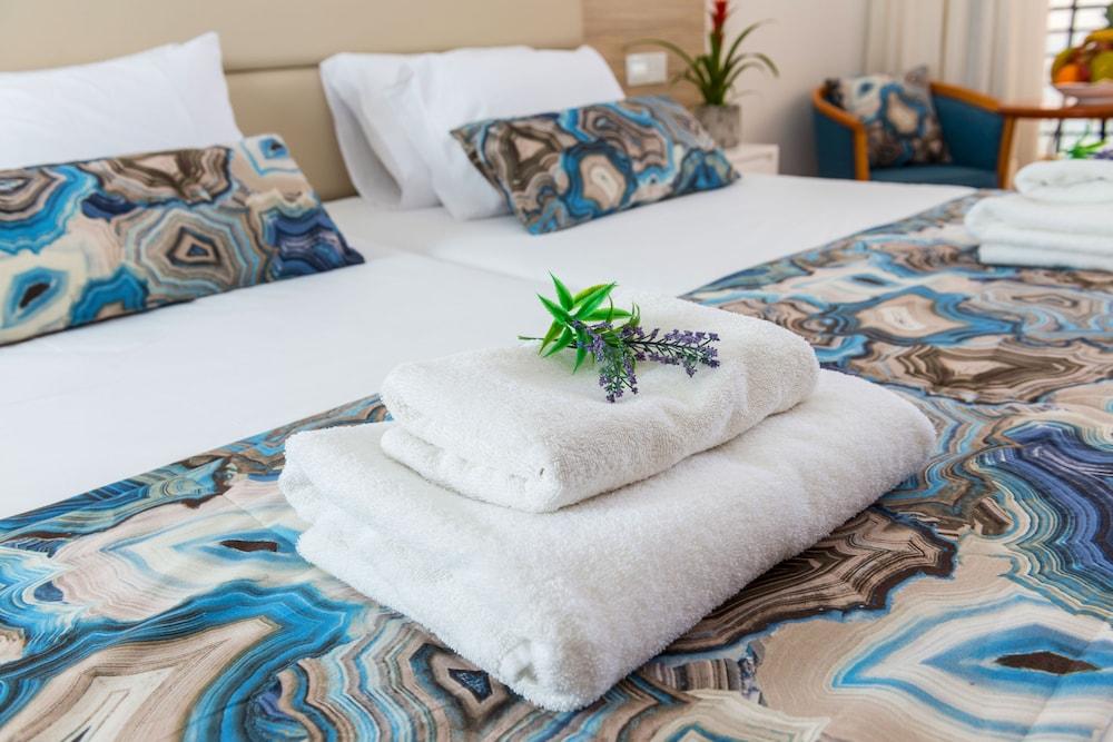 Ascos Coral Beach Hotel 2