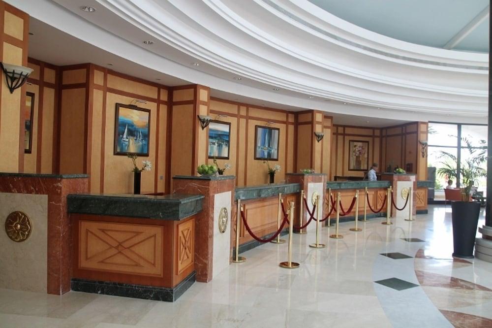 Reef Oasis Beach Resort 1