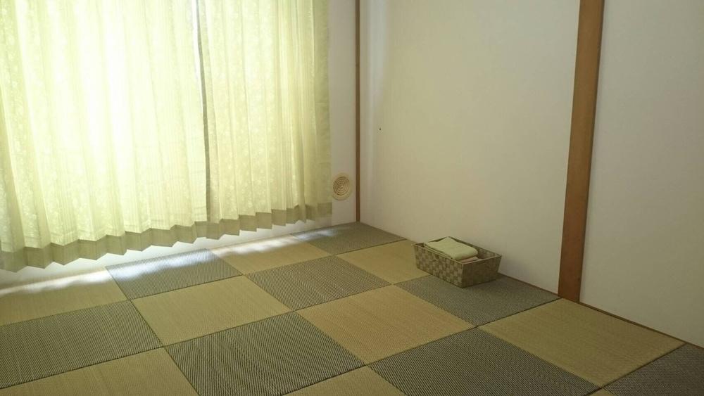 Kanazawa-Hachitabi Hiyoku 1