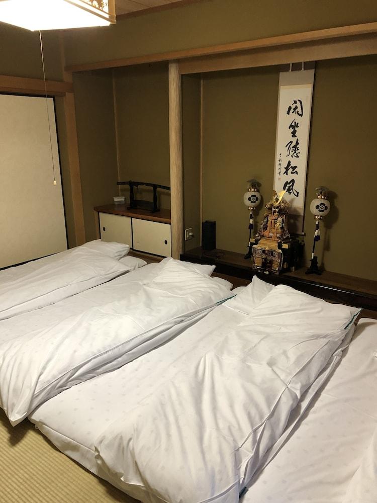 Kanazawa Hachitabi Kasaichi 2