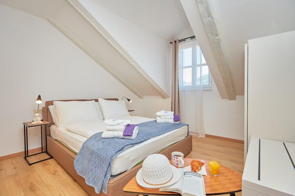 Boutique Villa Root 2