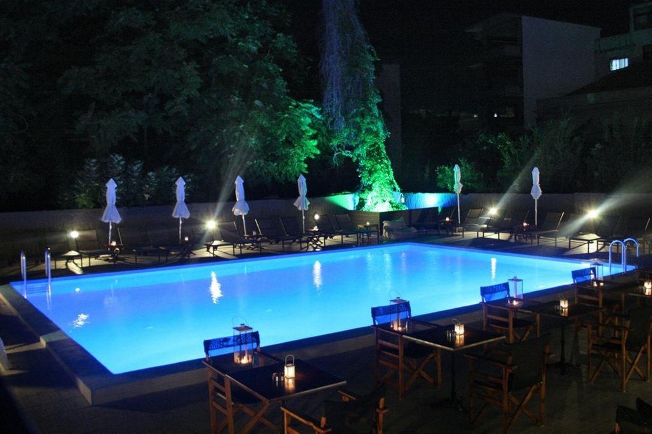 Amphitryon City Hotel 2
