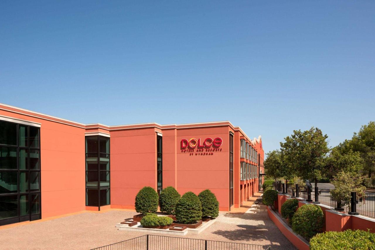 Dolce by Wyndham Barcelona Resort 1