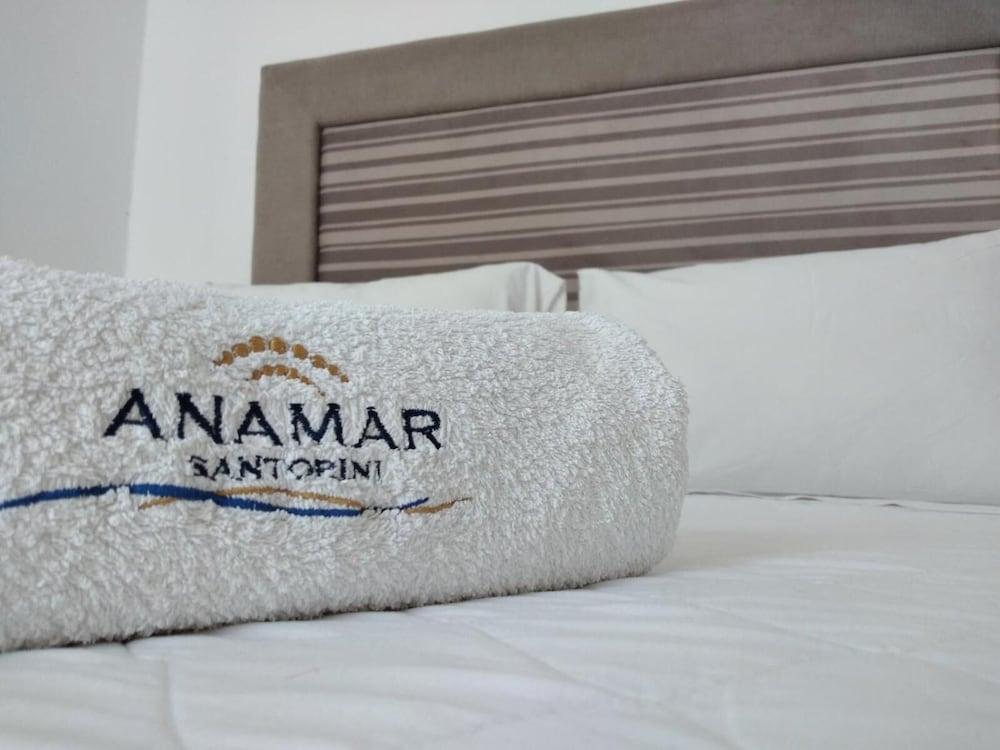 Anamar Santorini (Adults only) 1