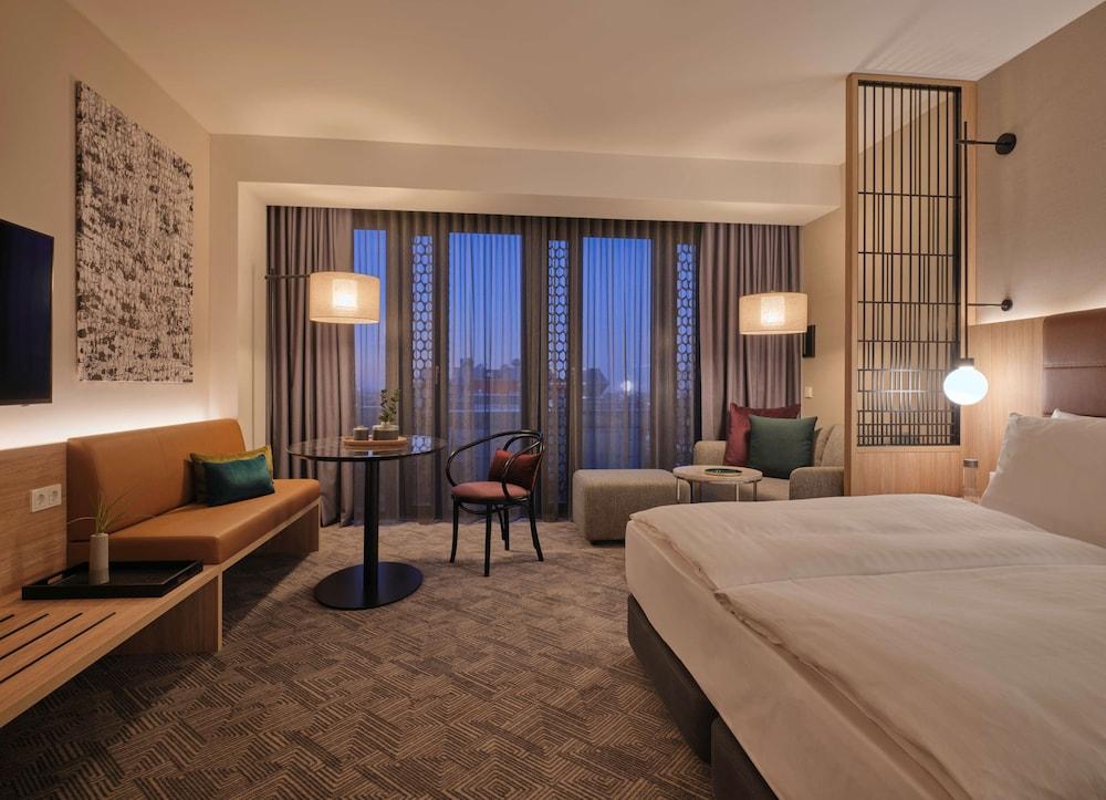 Adina Apartment Hotel Munich 1