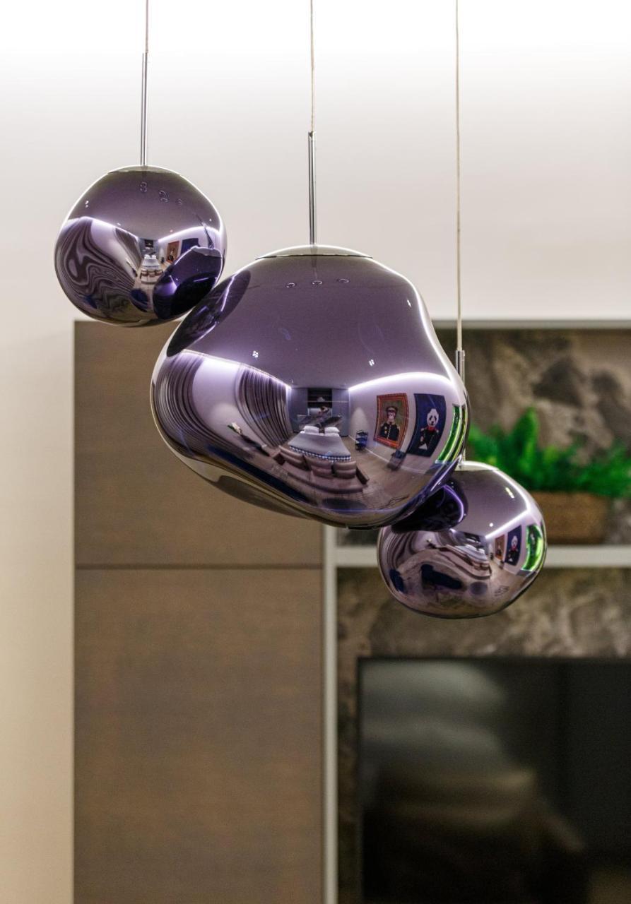 Luxury Smart Home Apartment in Vilnius Old Town, Sleep on Hastens 2