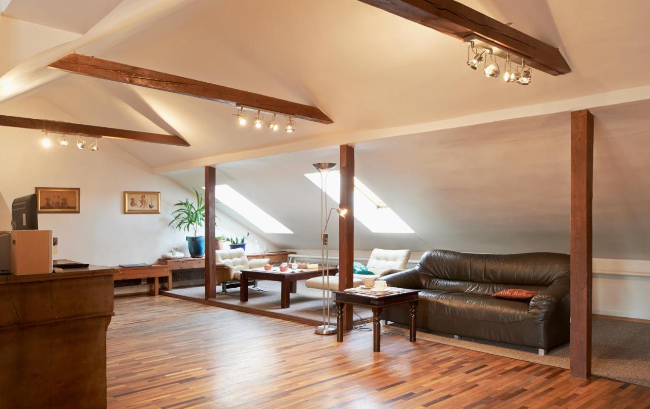 Regina House- Sv. Mikalojaus 13 1