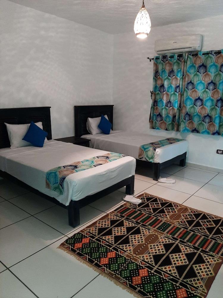 Pyramids Gem Plaza 2