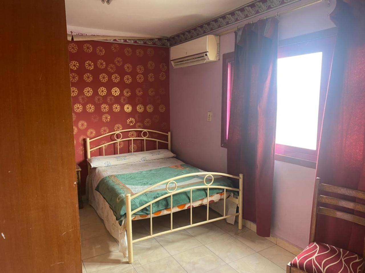 Elredy's Apartments Garden View 2