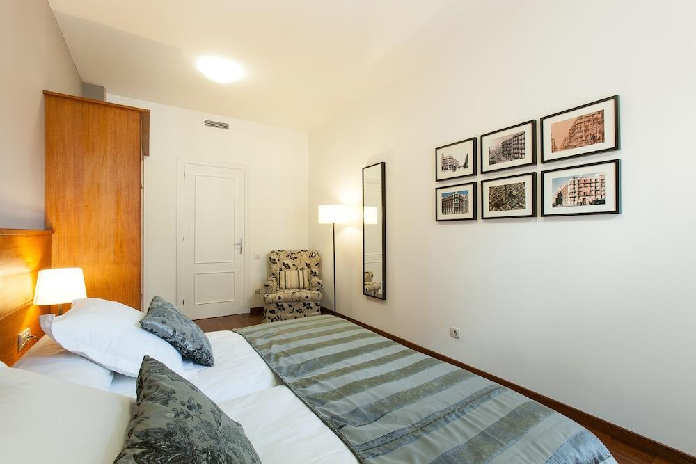 Serennia Apartments Ramblas-Pl.Catalunya 2