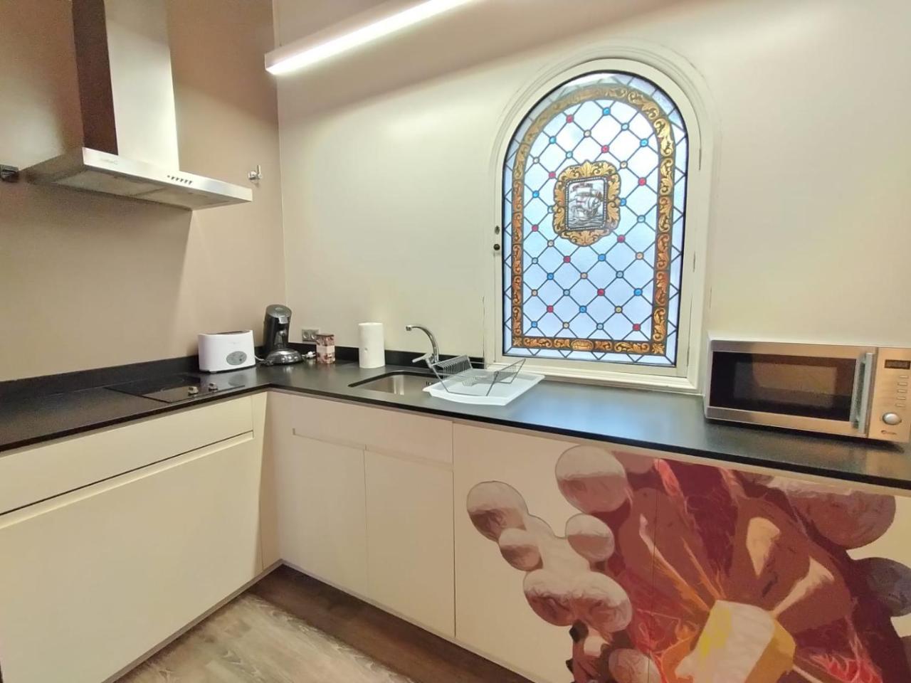 Montserrat Apartments by Gaiarooms 2