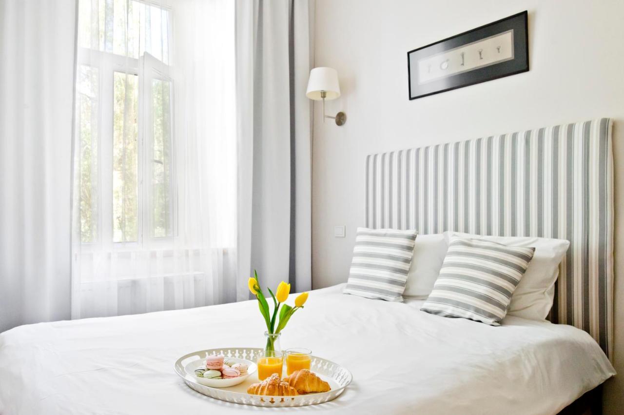 Cozy Studio in Old Town by Urban Rent