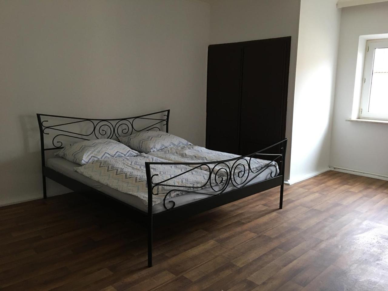 Pension&Hostel Anna - Monteurzimmer -------- 10 Minutes Walk To Oktoberfest 2