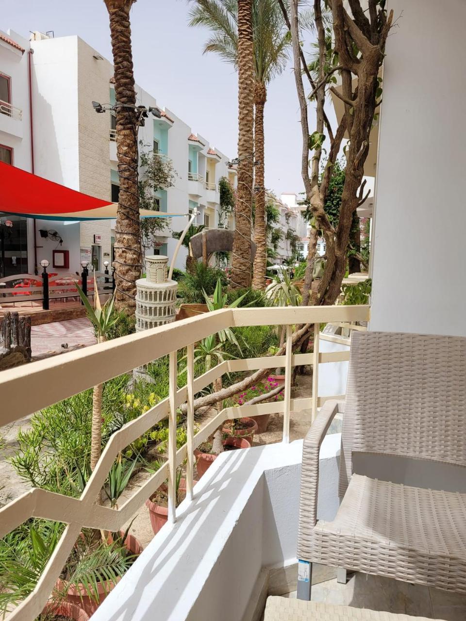 Minamark Beach Resort 2