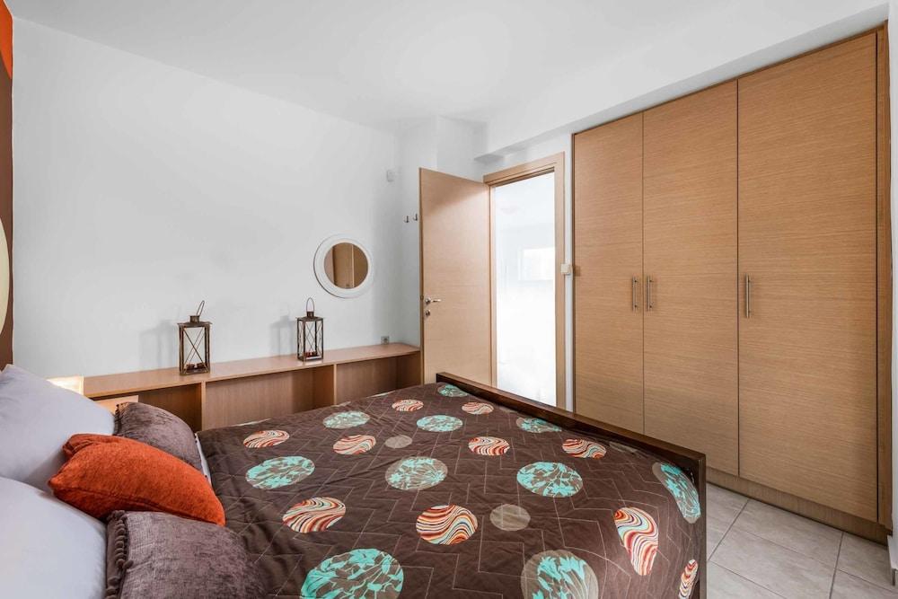 Afantou Beach Villa 2