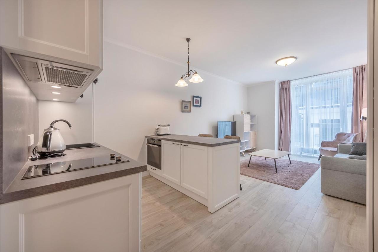 Happy Inn Rich Studio, Self Check-In-24x7,Parking-In-The-Underground-Garage 1