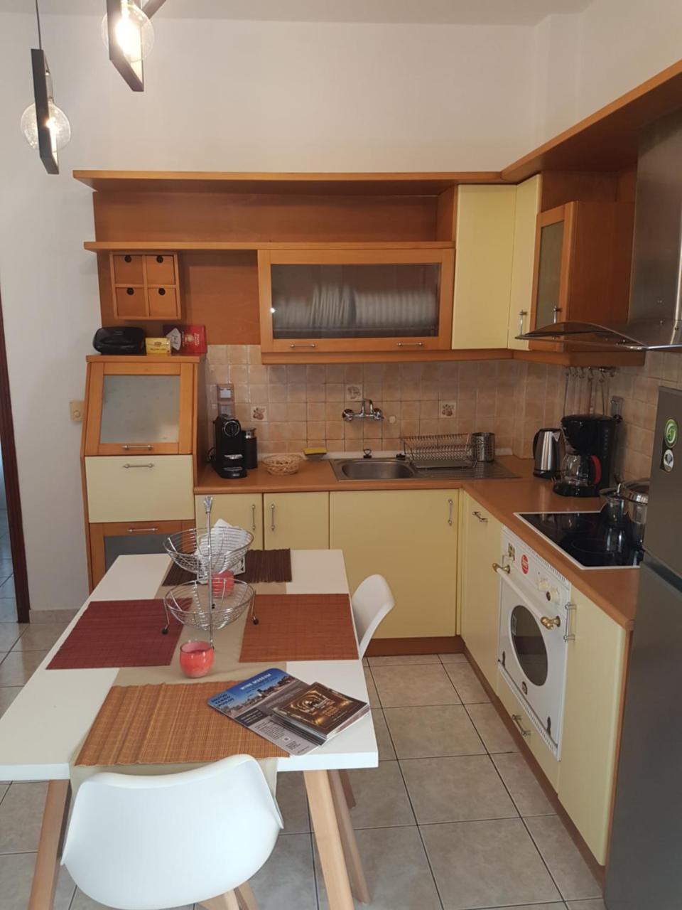 Santorini Family Apartments 1