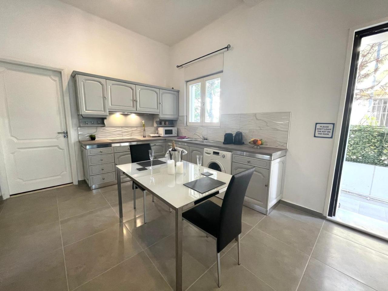 Villa 56 Luxury Apartments 2