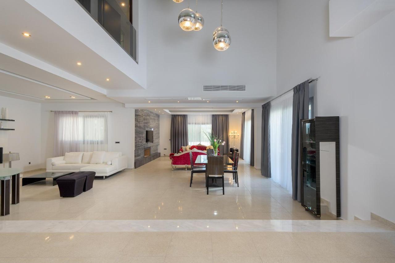 Bella Foresta Villa 1