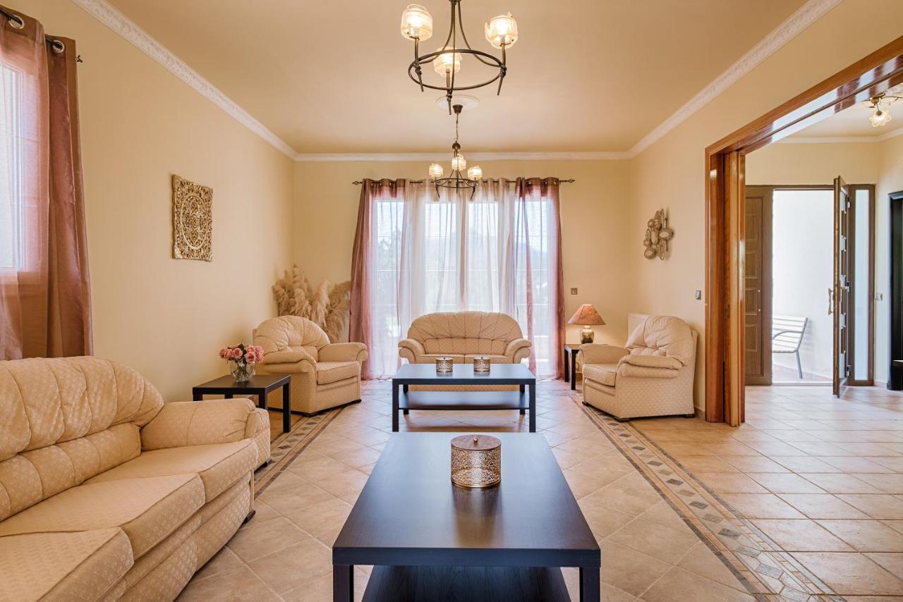 Royal Classico Villa 2