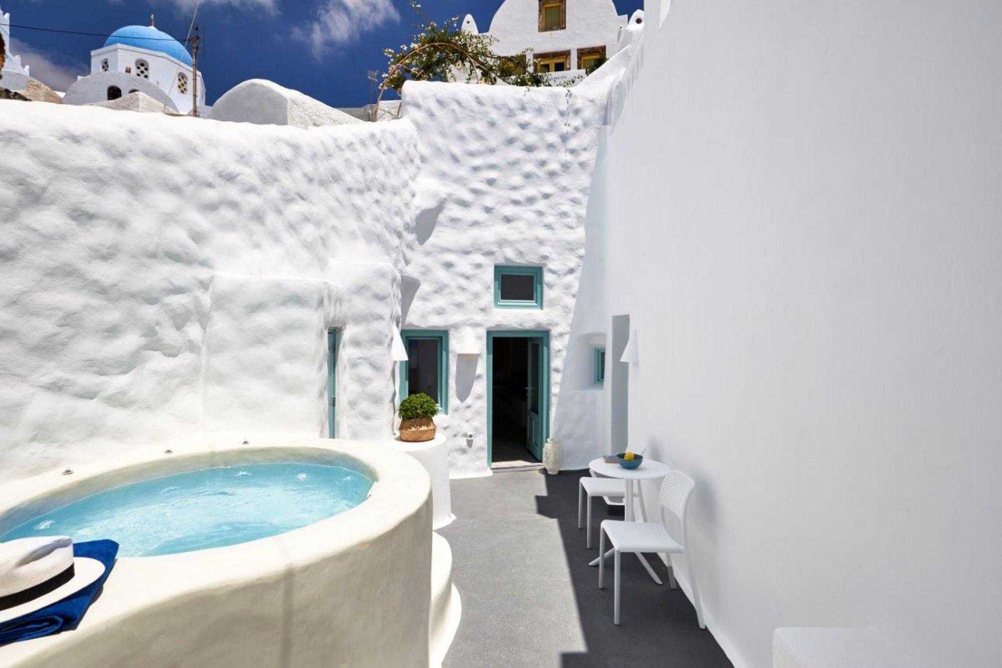 Two Bedroom Villa with Private Outdoor Jacuzzi 2