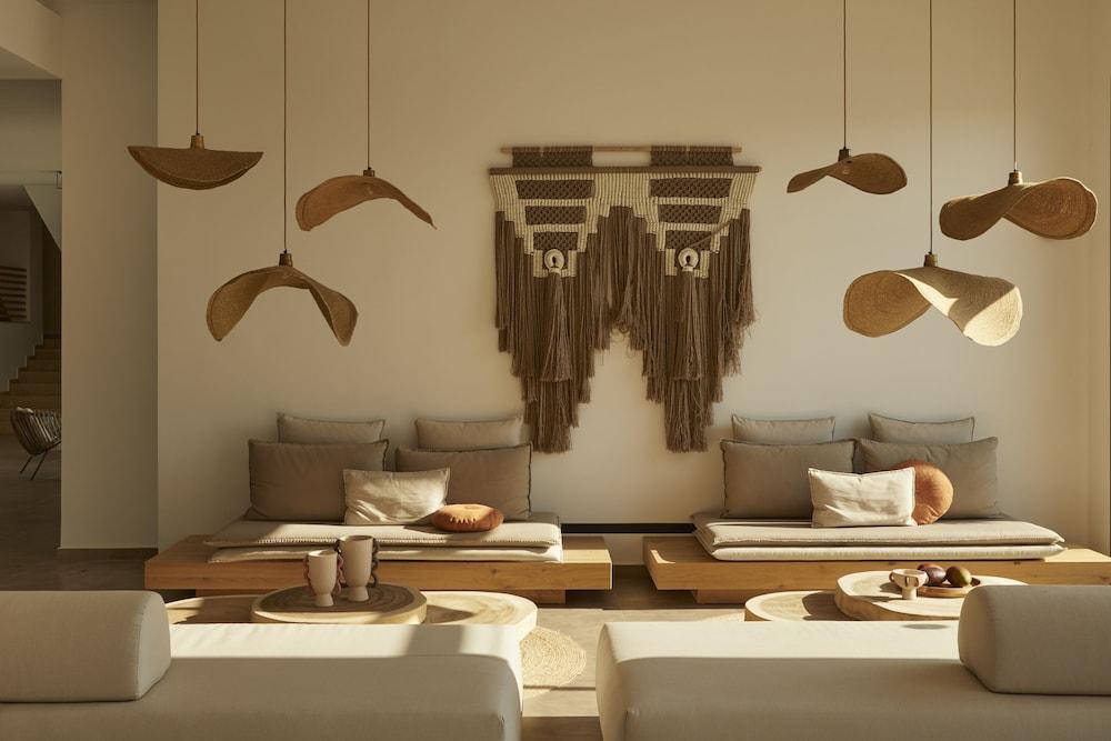 Absolute Kiotari Resort 1