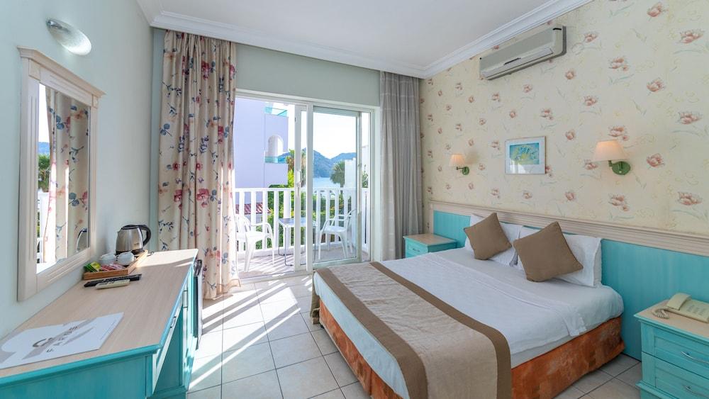 Contess by Faros Hotel 2