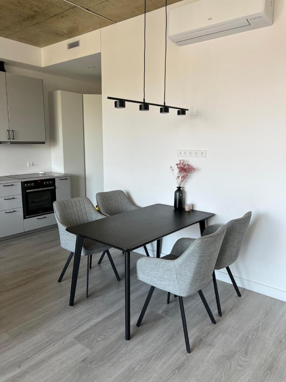 Bossa Nova - Modern 2 Bedroom Apartment in the Center