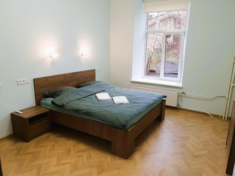 Modern Flat by Lukiskiu Square