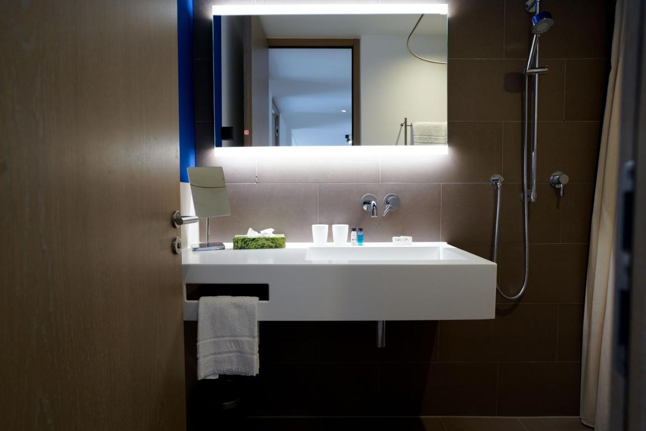 Max Lodging Serviced Apartments 1