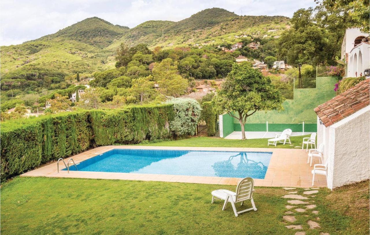 Nice Home in Arenys de Munt 2