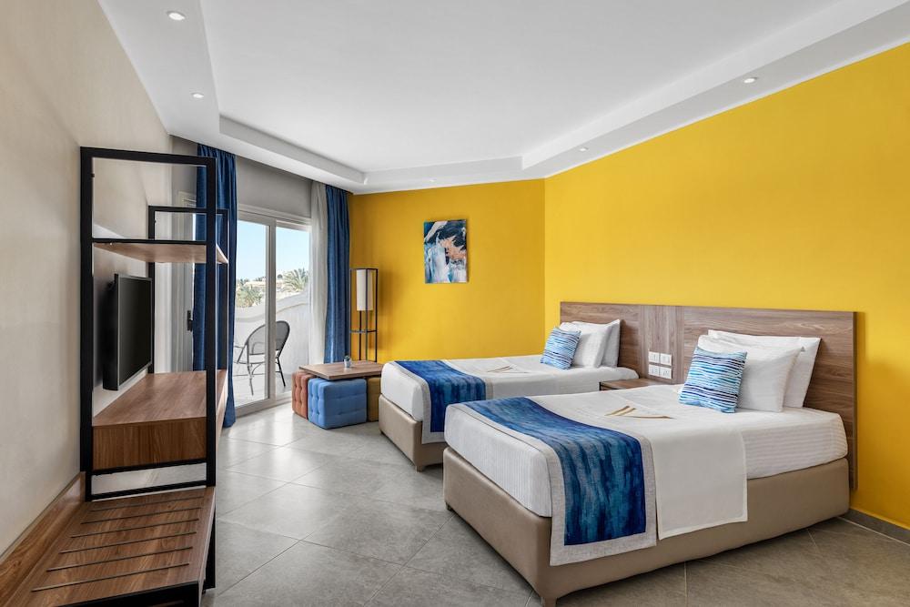 The V Luxury Resort Sahl Hasheesh 2