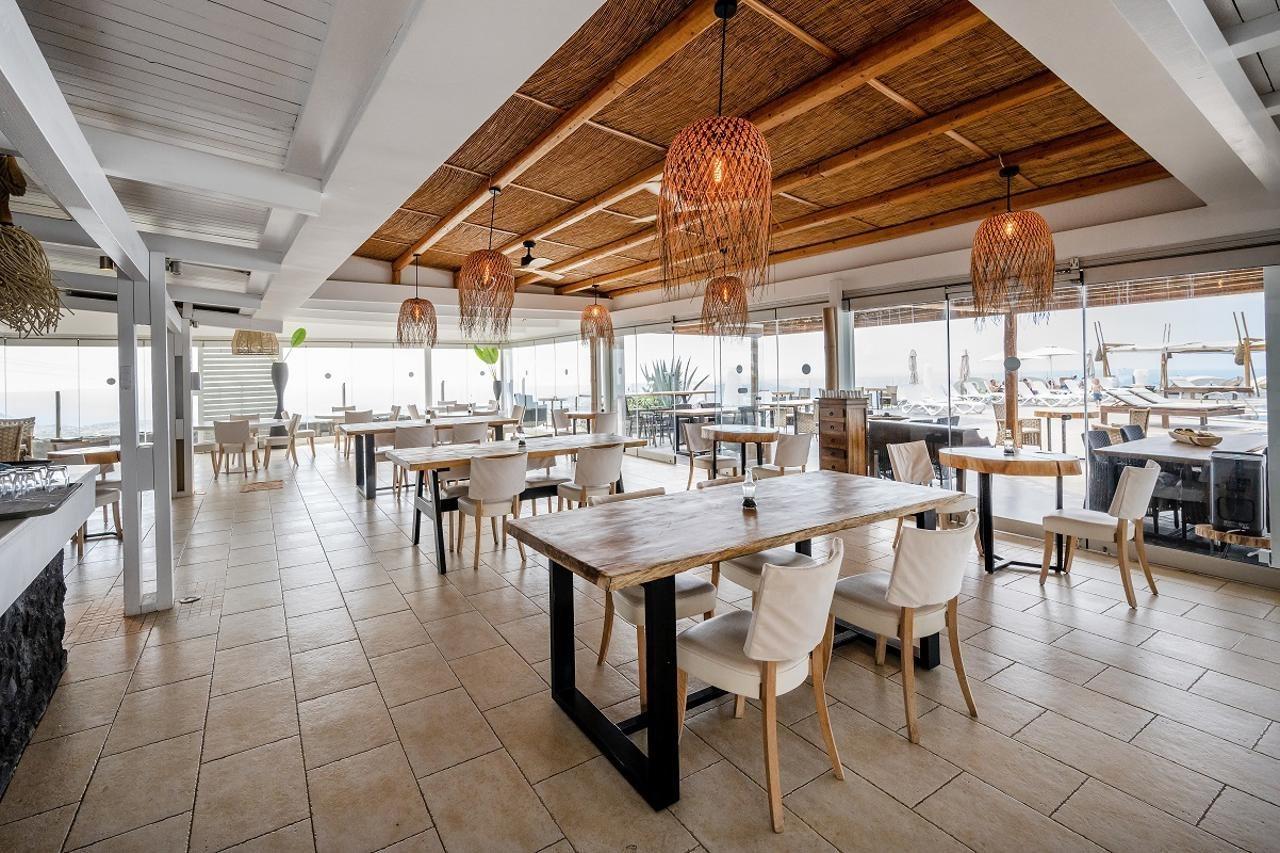 Smy Santorini Suites & Villas 1