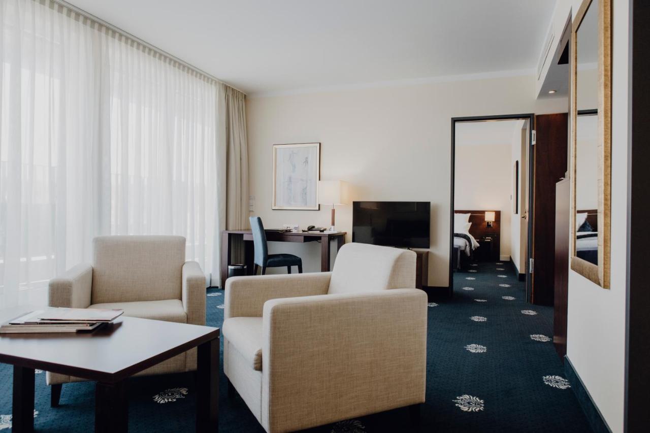 Hotel Vier Jahreszeiten Starnberg 1