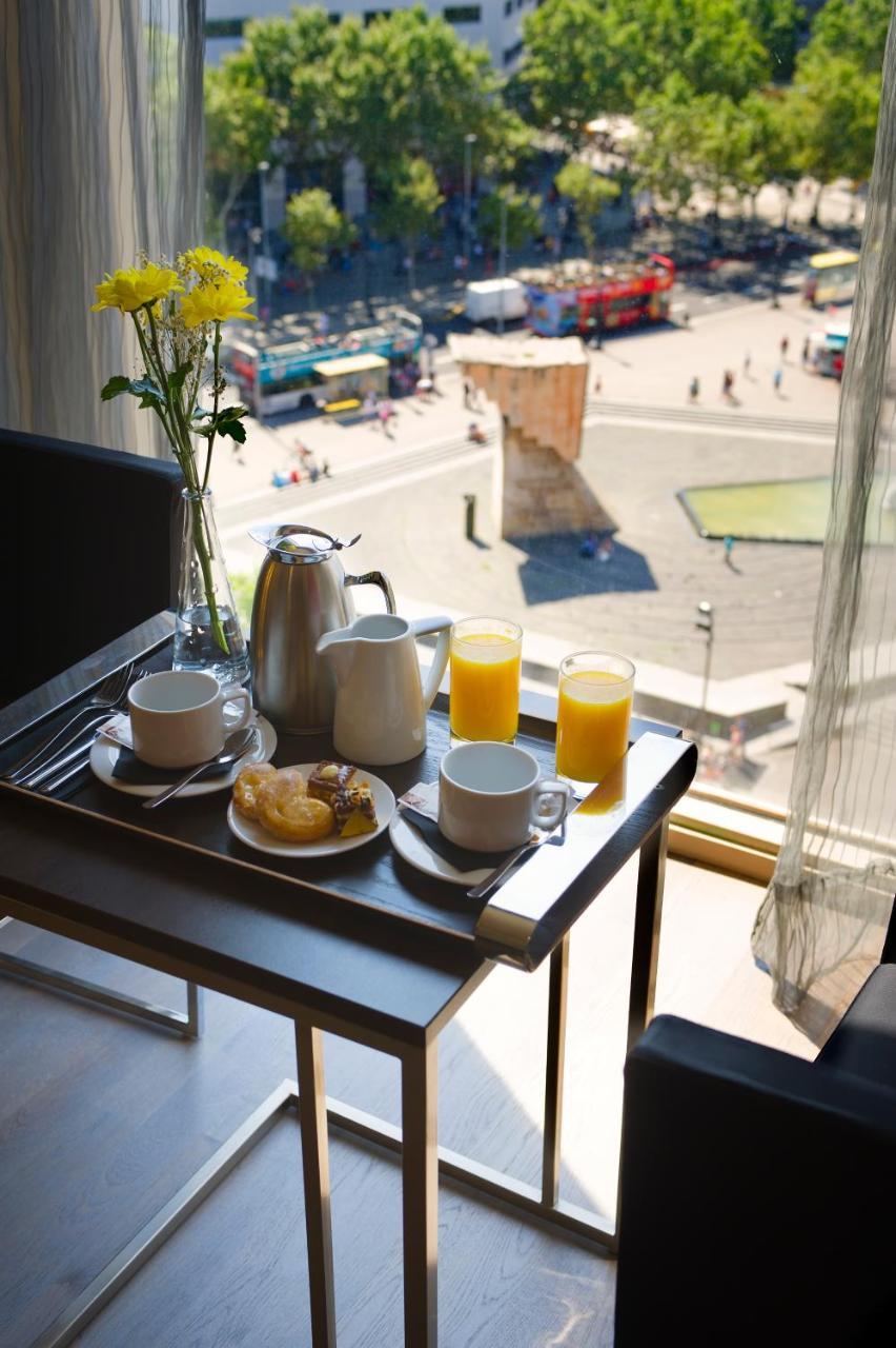 Olivia Plaza Hotel 1