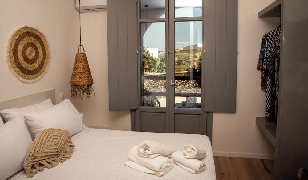 Aidani Luxurious Rooms 2