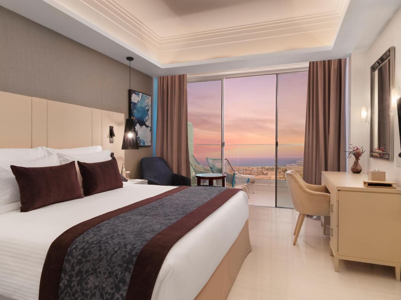 Amanti Made Fortwo Hotels (Adults only) 2