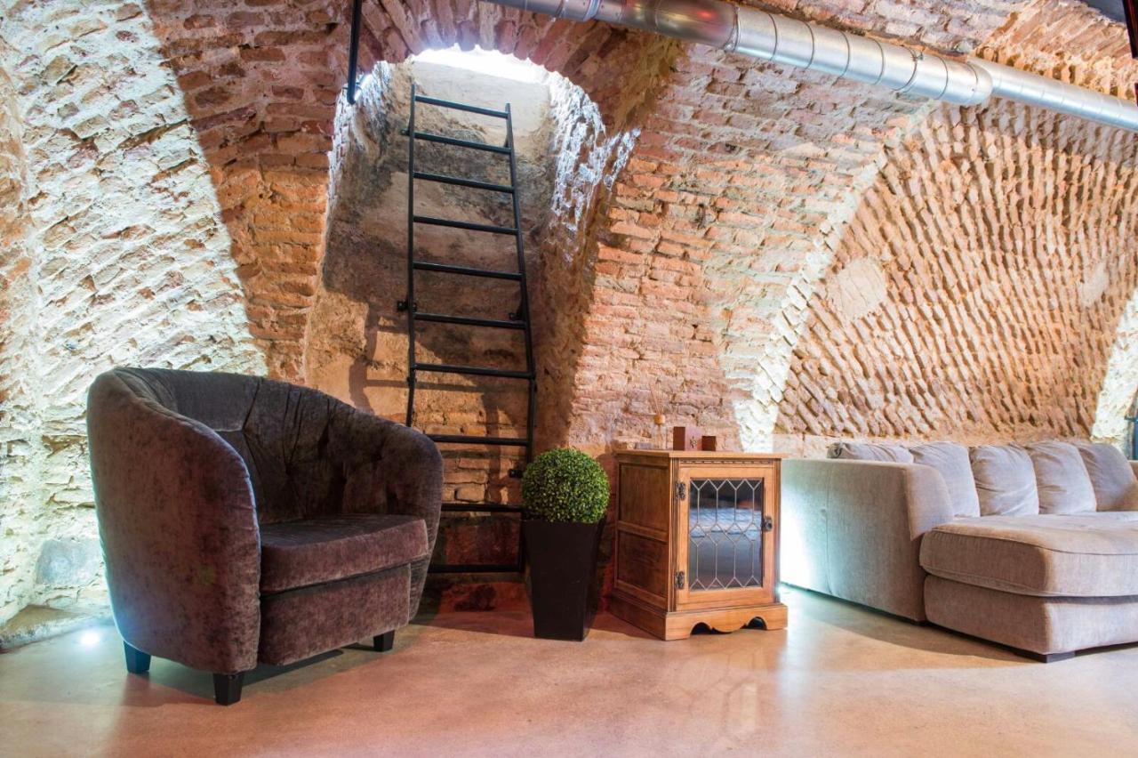 Unique Old Town Apartment