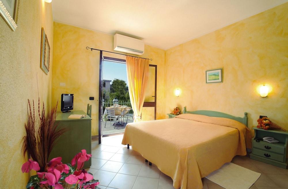 Gli Ontani Hotel Residence 1