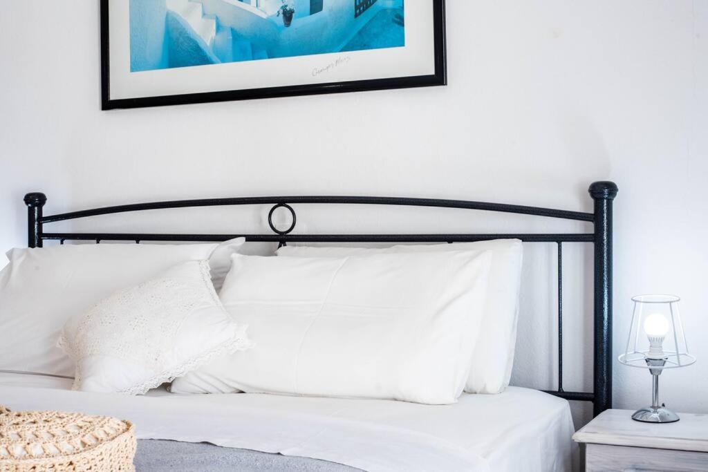 White Wave Studio 1 , 3min Walk From Kamari Beach 2