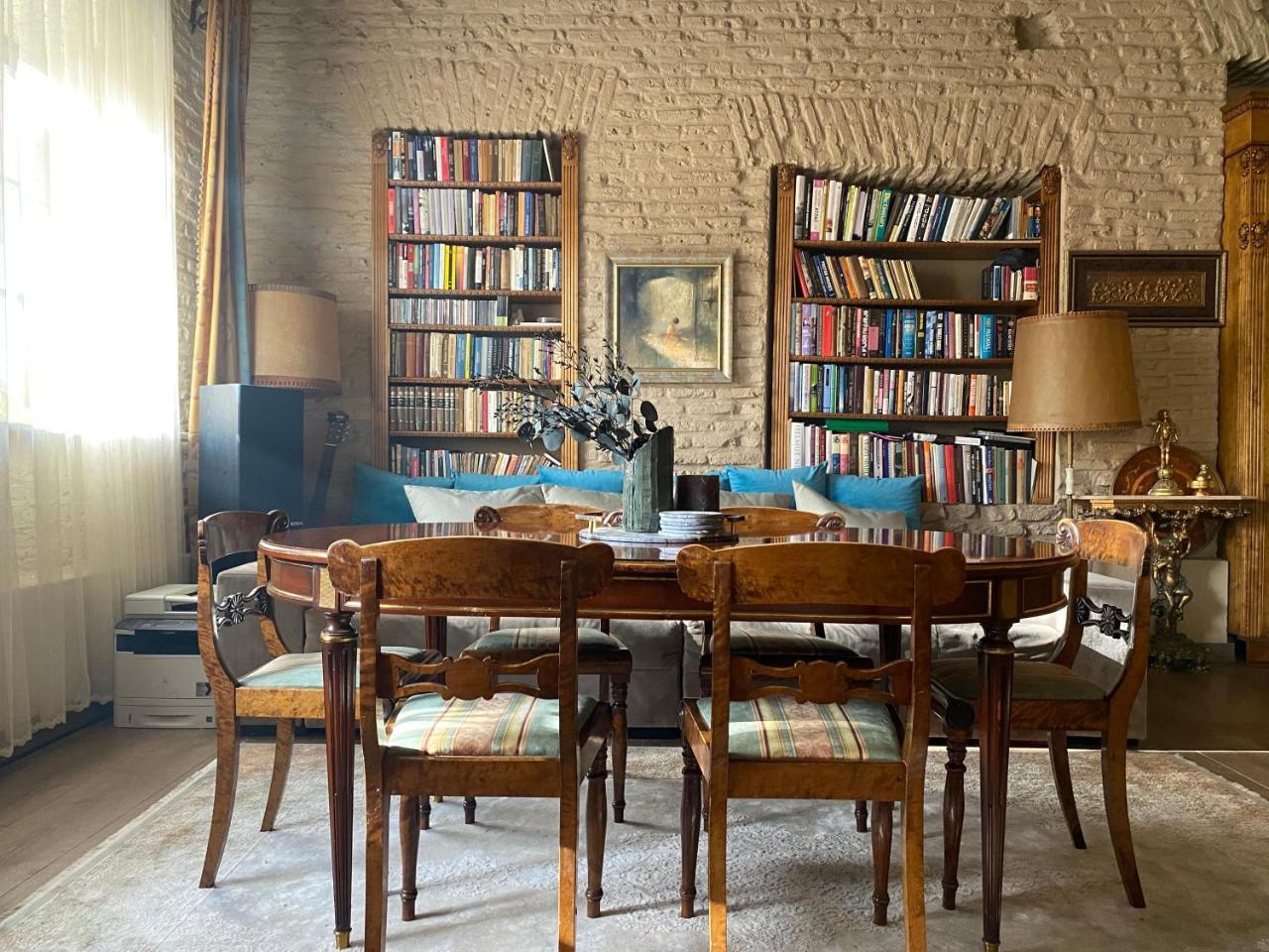 Uzupis Angel 3 Bedroom Apartment 1