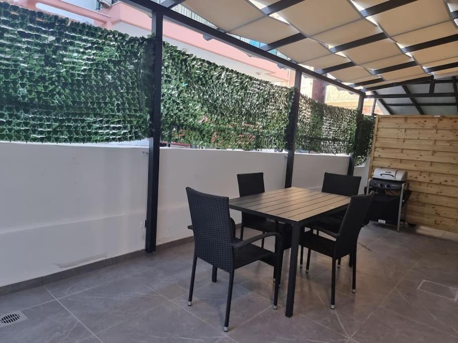 Rhodes Center Luxury Apartments #2 1