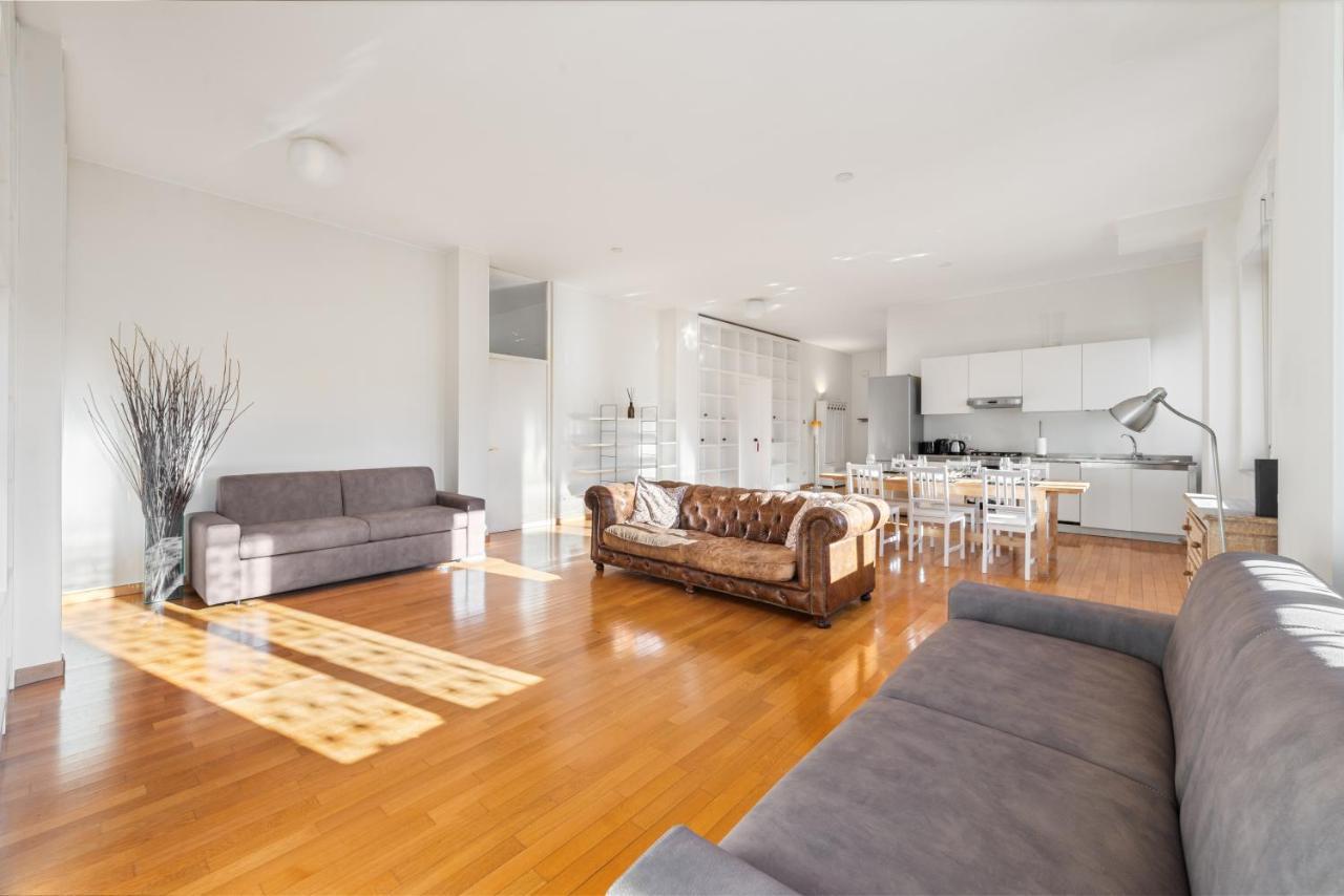 Duomo Dietro L'angolo 2