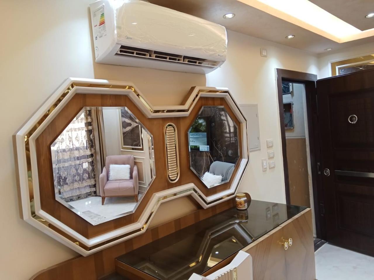 شقة جديدة سوبر لوكس جامعة الدول المهندسين Egyptian Nile Cairo Royal Furnished Apartment in Muhandessin 1