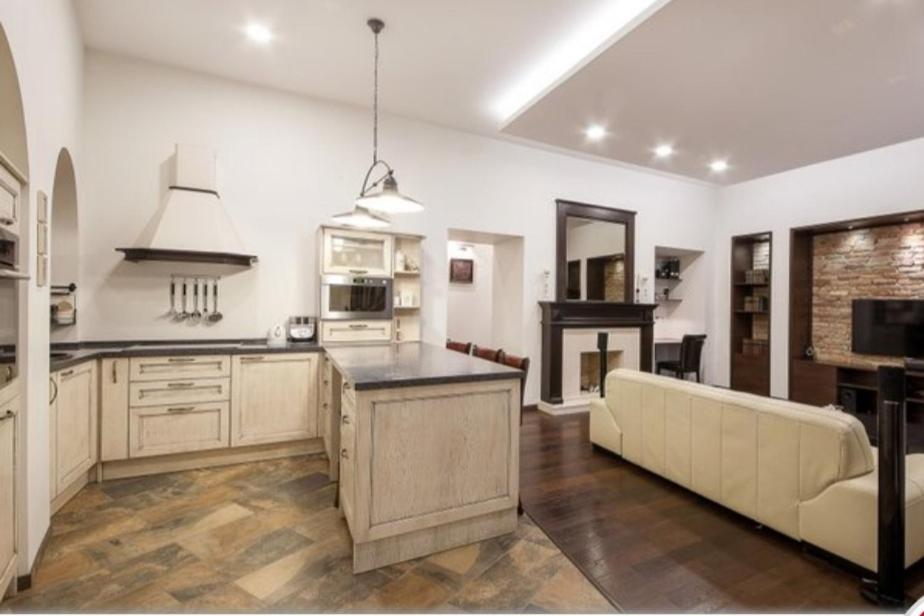 Happy Inn Toto Old Town, Self Check, Parking in the Yard, 2