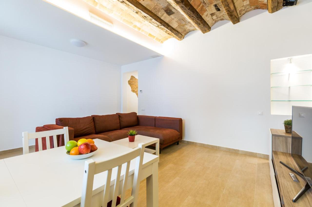 Grcia Charm Sunlit Terrace, AC & Exposed Brick 1