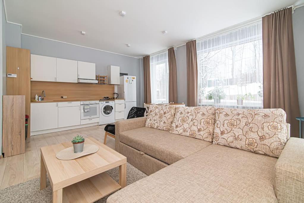 Spacious Apartment with Great Location/Urban Rent 1