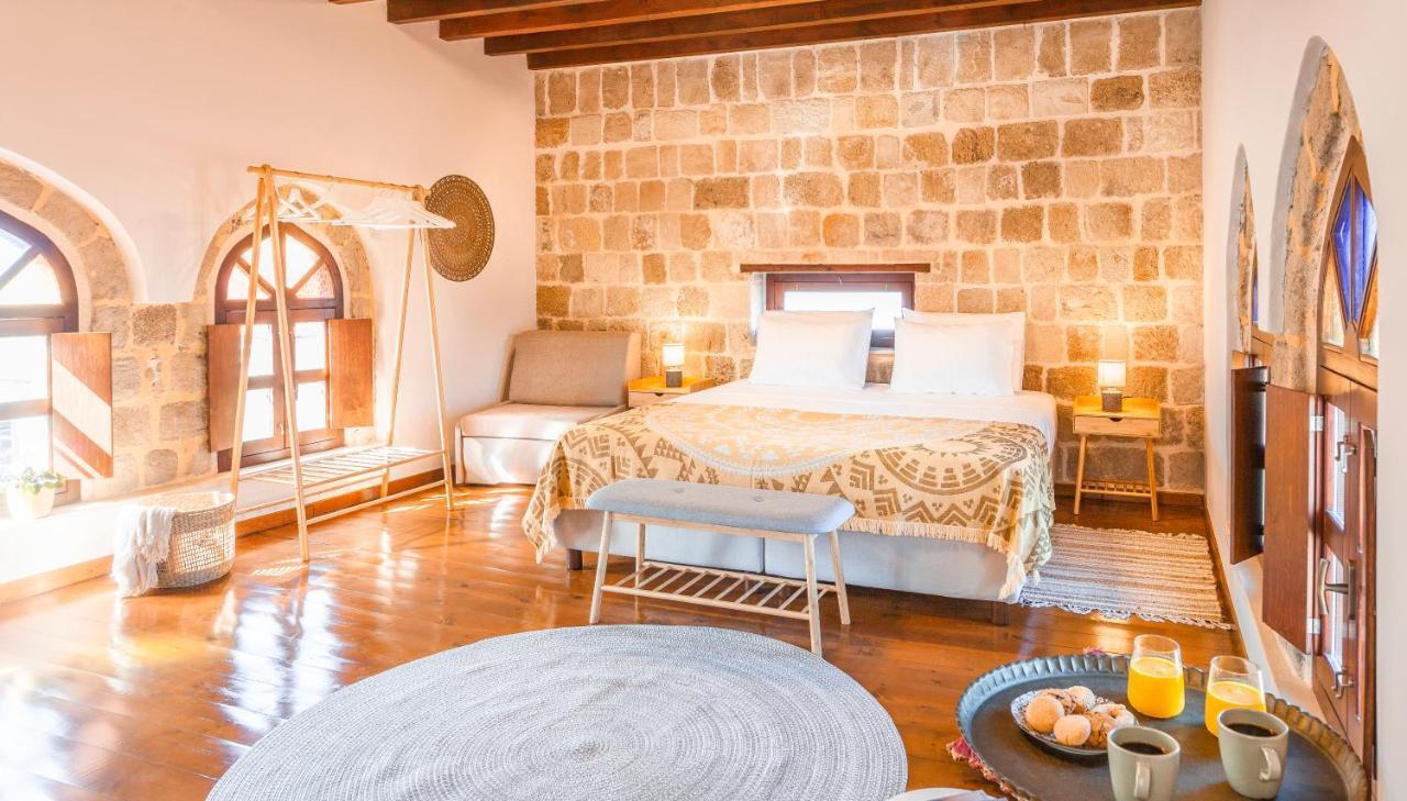 Mandorla Apartments 1