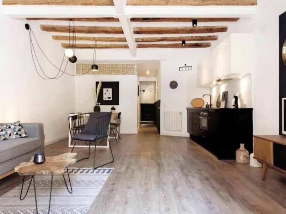 Oasis Sagrada Familia 1