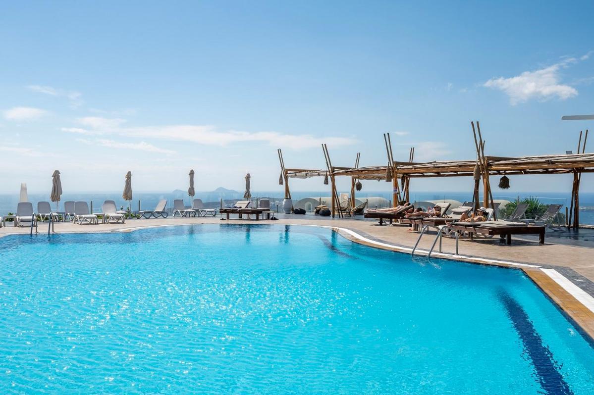 Smy Santorini Suites & Villas 1